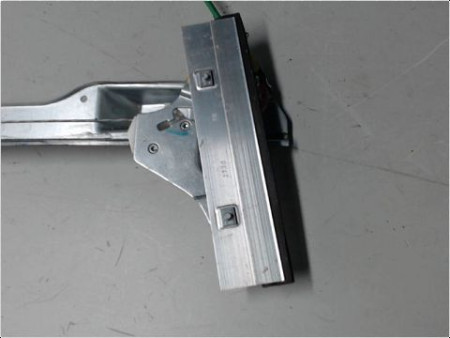 MECANISME LEVE-GLACE AVANT GAUCHE OPEL CORSA (D) 06-10