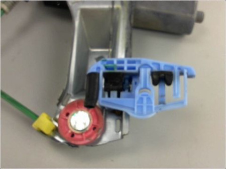 MECANISME LEVE-GLACE AVANT GAUCHE OPEL CORSA 06-09