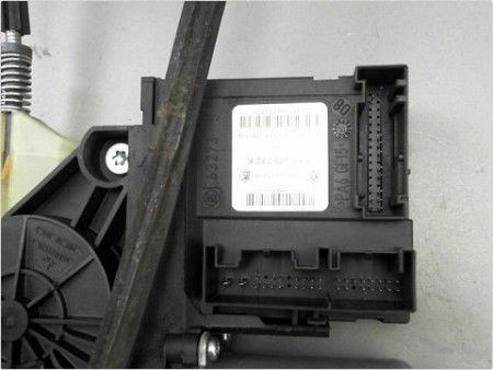 MECANISME LEVE-GLACE AVANT DROIT VOLKSWAGEN TOURAN PH2 06-10