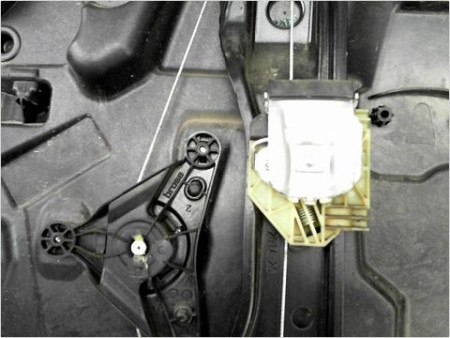 MECANISME LEVE-GLACE ARRIERE GAUCHE MERCEDES CLASSE B 14-19