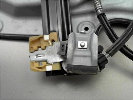 MECANISME LEVE-GLACE AVANT DROIT VOLKSWAGEN TOURAN PH2 06-10