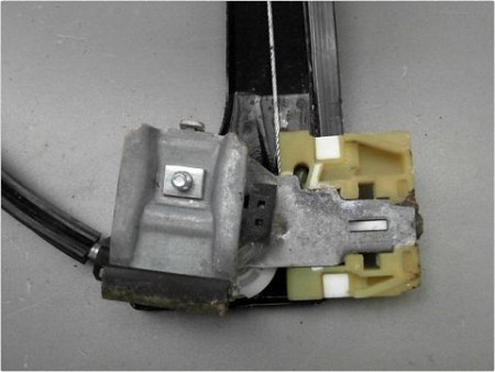 MECANISME LEVE-GLACE AVANT DROIT VOLKSWAGEN TOURAN PH2 06-10
