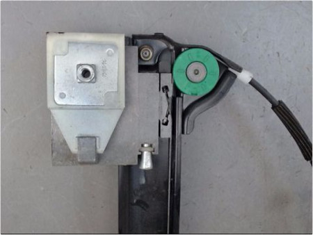 MECANISME LEVE-GLACE AVANT DROIT NISSAN MICRA III C+C 07-09