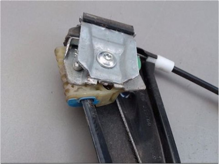 MECANISME LEVE-GLACE AVANT DROIT VOLKSWAGEN JETTA 05-10