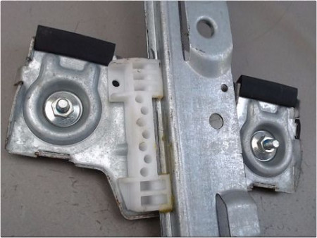 MECANISME LEVE-GLACE ARRIERE GAUCHE FORD FIESTA 08-12