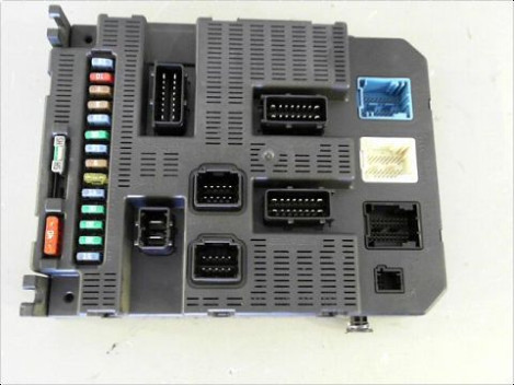 BOITIER GESTION HABITACLE CITROEN C4 04-08