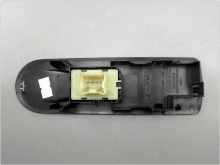 COMMANDE LEVE-GLACE PORTE AVD RENAULT CLIO IV 12-16