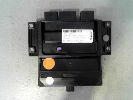 CALCULATEUR MOTEUR DACIA LOGAN MCV PH2 08-13