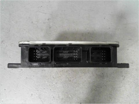 CALCULATEUR MOTEUR DACIA SANDERO 08-12