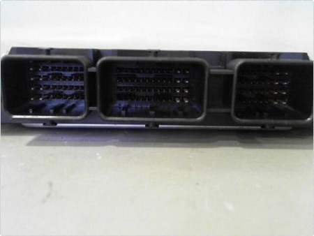 CALCULATEUR MOTEUR FORD FOCUS C-MAX 03-07