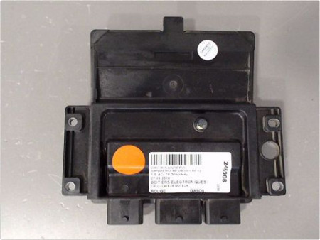 CALCULATEUR MOTEUR DACIA SANDERO 08-12