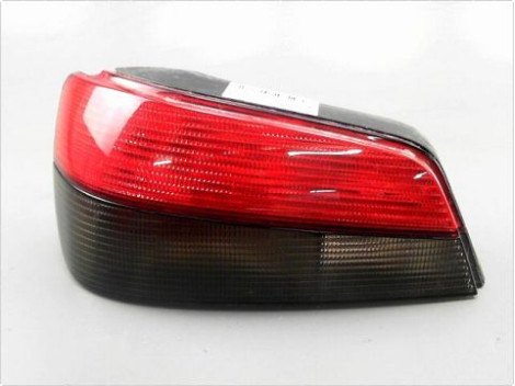 FEU ARRIERE GAUCHE  PEUGEOT 306 97-2001
