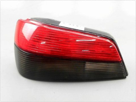 FEU ARRIERE GAUCHE  PEUGEOT 306 97-2001