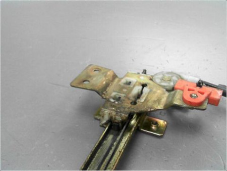 MECANISME LEVE-GLACE AVANT DROIT NISSAN TERRANO II -96