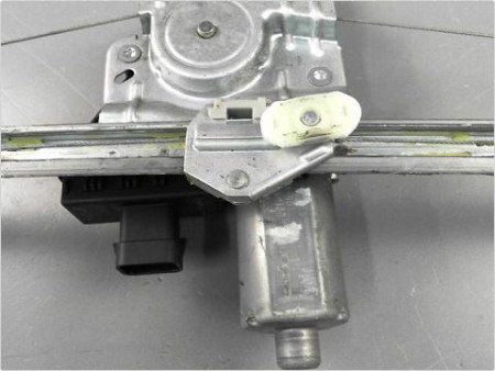 MECANISME LEVE-GLACE ARRIERE GAUCHE OPEL ZAFIRA 05-07