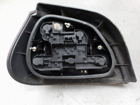 FEU ARRIERE DROIT RENAULT MEGANE