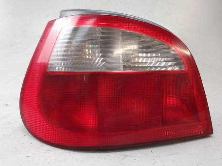 FEU ARRIERE GAUCHE  RENAULT MEGANE