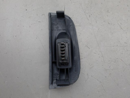 COMMANDE LEVE-GLACE PORTE AVD RENAULT MEGANE
