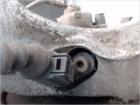 PIVOT AVANT GAUCHE VOLKSWAGEN PASSAT 05-10