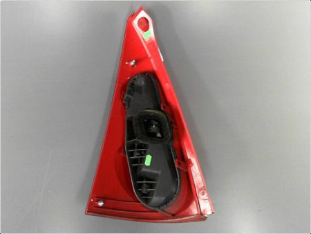 FEU ARRIERE DROIT PEUGEOT 107 5P