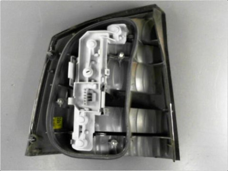 FEU ARRIERE DROIT OPEL VECTRA GTS 02-05