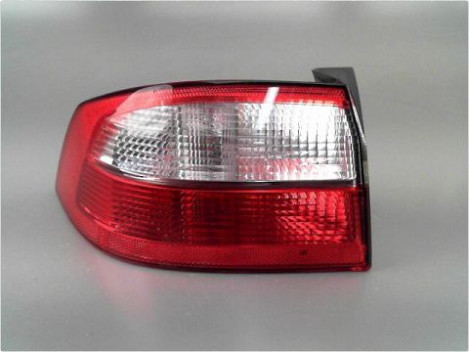 FEU ARRIERE GAUCHE  RENAULT LAGUNA II 00-2005