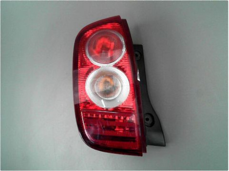 FEU ARRIERE GAUCHE  NISSAN MICRA 2003-2005