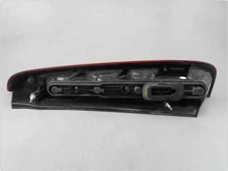 FEU ARRIERE GAUCHE  FORD FOCUS C-MAX PH2 07-10
