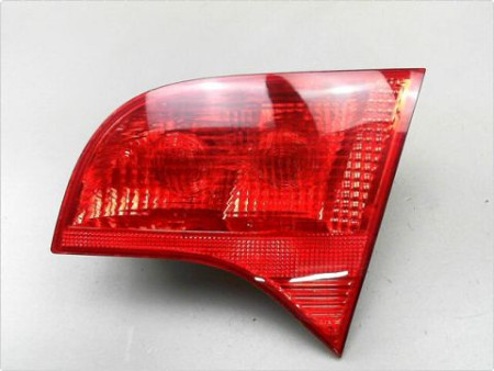 FEU ARRIERE INTERIEUR DROIT AUDI A4 AVANT 04-08