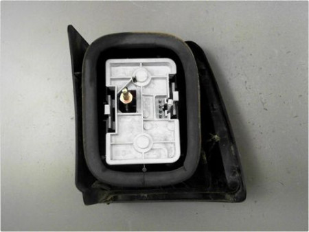 FEU ARRIERE GAUCHE  CITROEN XANTIA BREAK 97-2001