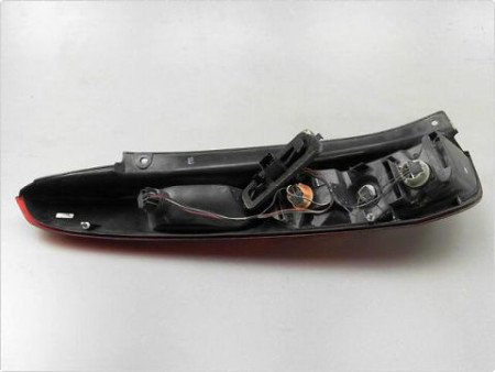 FEU ARRIERE DROIT FORD FIESTA 05-2008