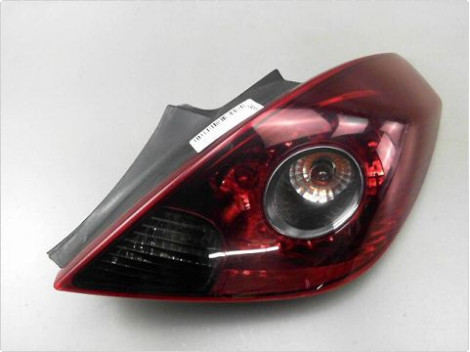 FEU ARRIERE DROIT OPEL CORSA (D) PH2 11-15