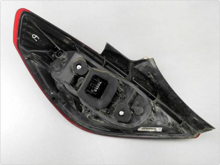 FEU ARRIERE DROIT OPEL CORSA (D) PH2 11-15