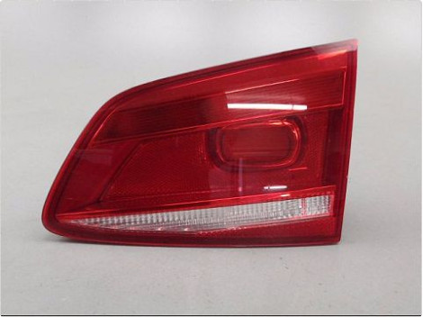 FEU ARRIERE INTERIEUR DROIT VOLKSWAGEN PASSAT SW 2010-