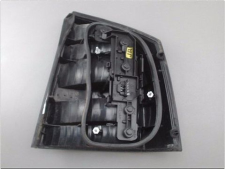 FEU ARRIERE GAUCHE  OPEL VECTRA 2002-