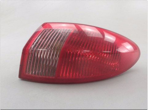 FEU ARRIERE DROIT ALFA ROMEO 147 04-10