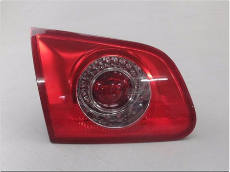 FEU ARRIERE INTERIEUR GAUCHE VOLKSWAGEN PASSAT SW 05-10