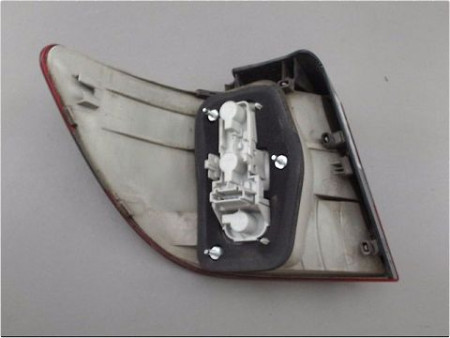 FEU ARRIERE DROIT MERCEDES CLASSE B 05-08