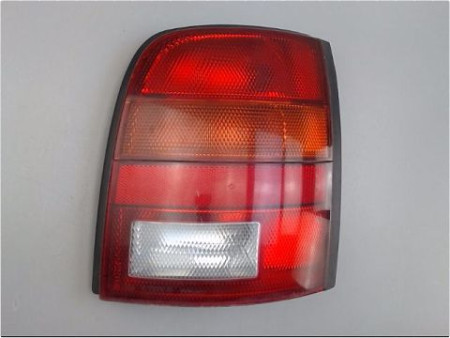 FEU ARRIERE DROIT NISSAN MICRA 92-96