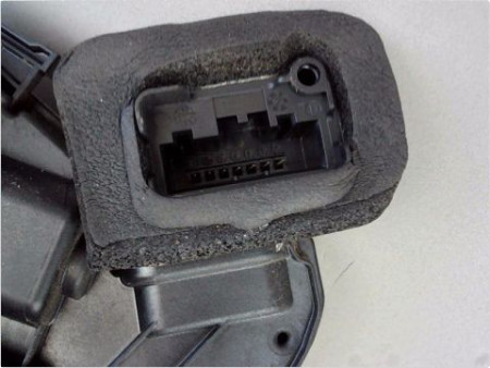 SYSTEME CONDAMNATION AVANT DROIT VOLKSWAGEN POLO V 09-14