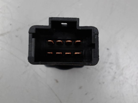 BOUTON DE WARNING DACIA SANDERO