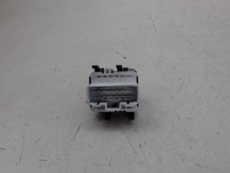 COMMANDE LEVE-GLACE PORTE AVG RENAULT TWINGO
