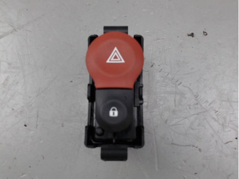 BOUTON DE WARNING RENAULT KANGOO