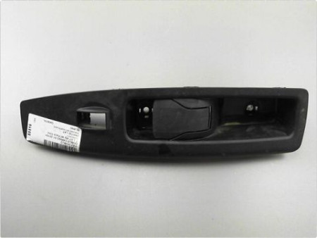 POIGNEE INTERIEURE PORTE AVANT DROIT FIAT DOBLO II CARGO 10-14