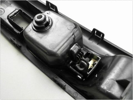POIGNEE INTERIEURE PORTE AVANT DROIT FIAT DOBLO II CARGO 10-14