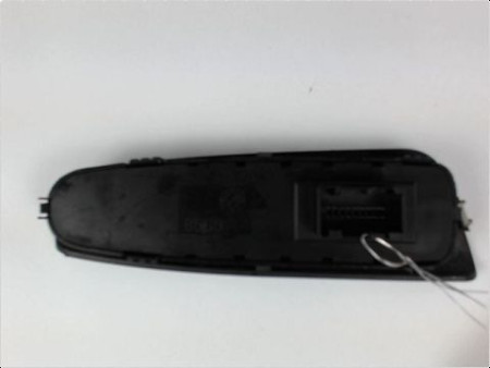 COMMANDE LEVE-GLACE PORTE AVG FIAT STILO 01-07
