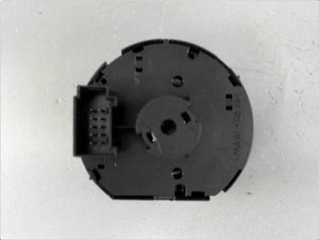 COMMANDE ECLAIRAGE VOLKSWAGEN PASSAT 05-10