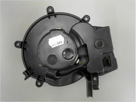 MOTEUR VENTILATEUR CHAUFFAGE MERCEDES CLASSE CLC 08-12