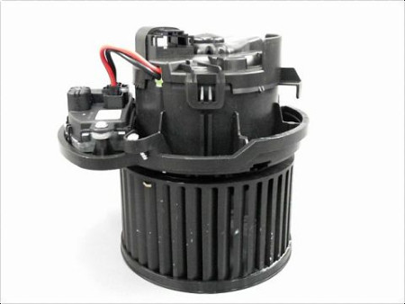 MOTEUR VENTILATEUR CHAUFFAGE RENAULT KADJAR 2015-2019