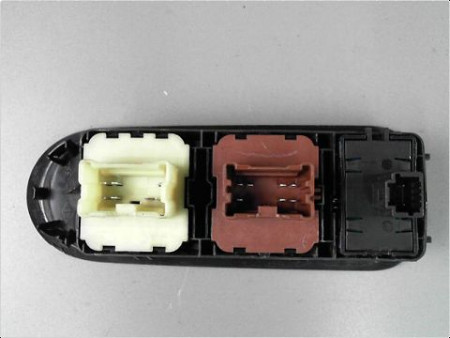 COMMANDE LEVE-GLACE PORTE AVG DACIA DUSTER PH2 13-18